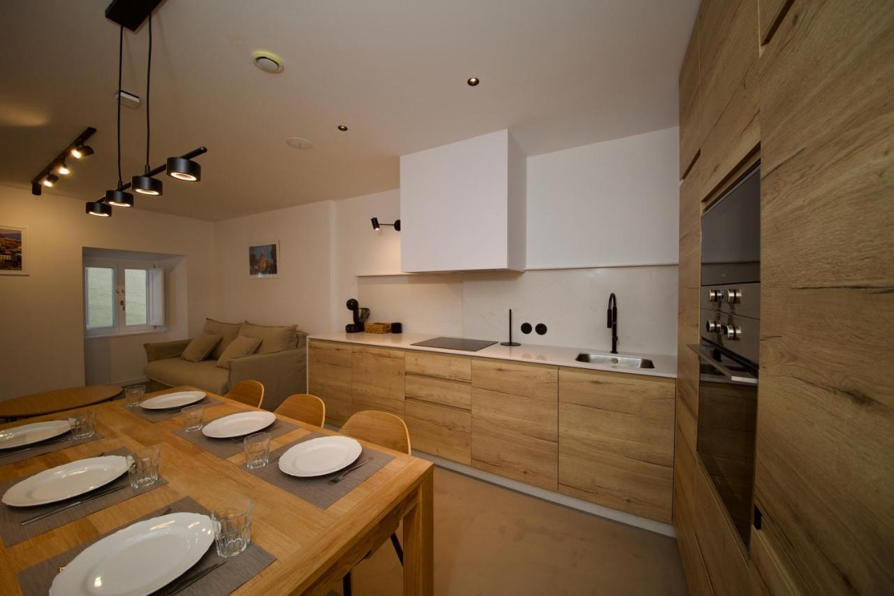 Suite 101 - 2 Bedroom Suite At Amando Perez Suites Ribadeo Ngoại thất bức ảnh