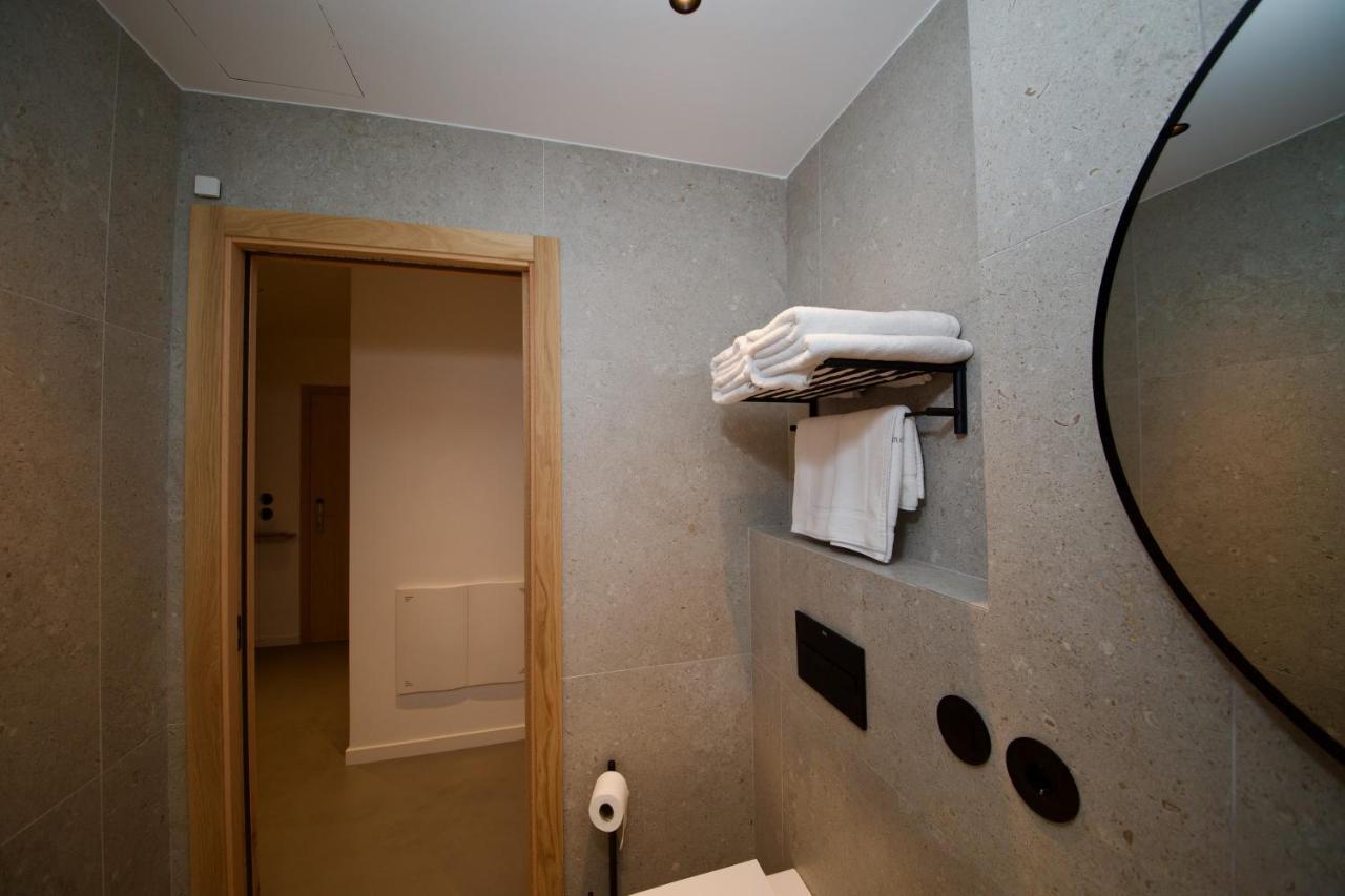 Suite 101 - 2 Bedroom Suite At Amando Perez Suites Ribadeo Ngoại thất bức ảnh
