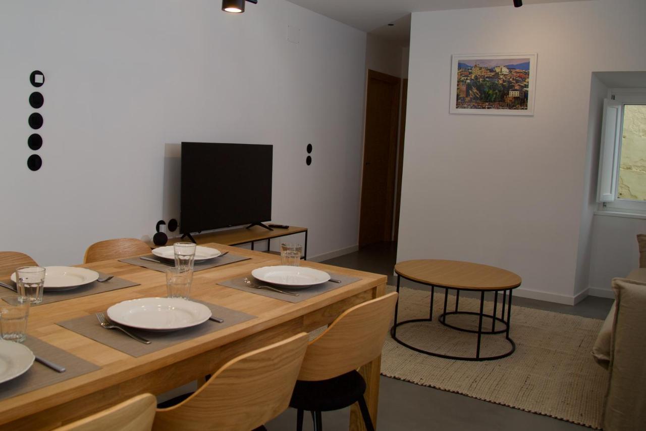 Suite 101 - 2 Bedroom Suite At Amando Perez Suites Ribadeo Ngoại thất bức ảnh