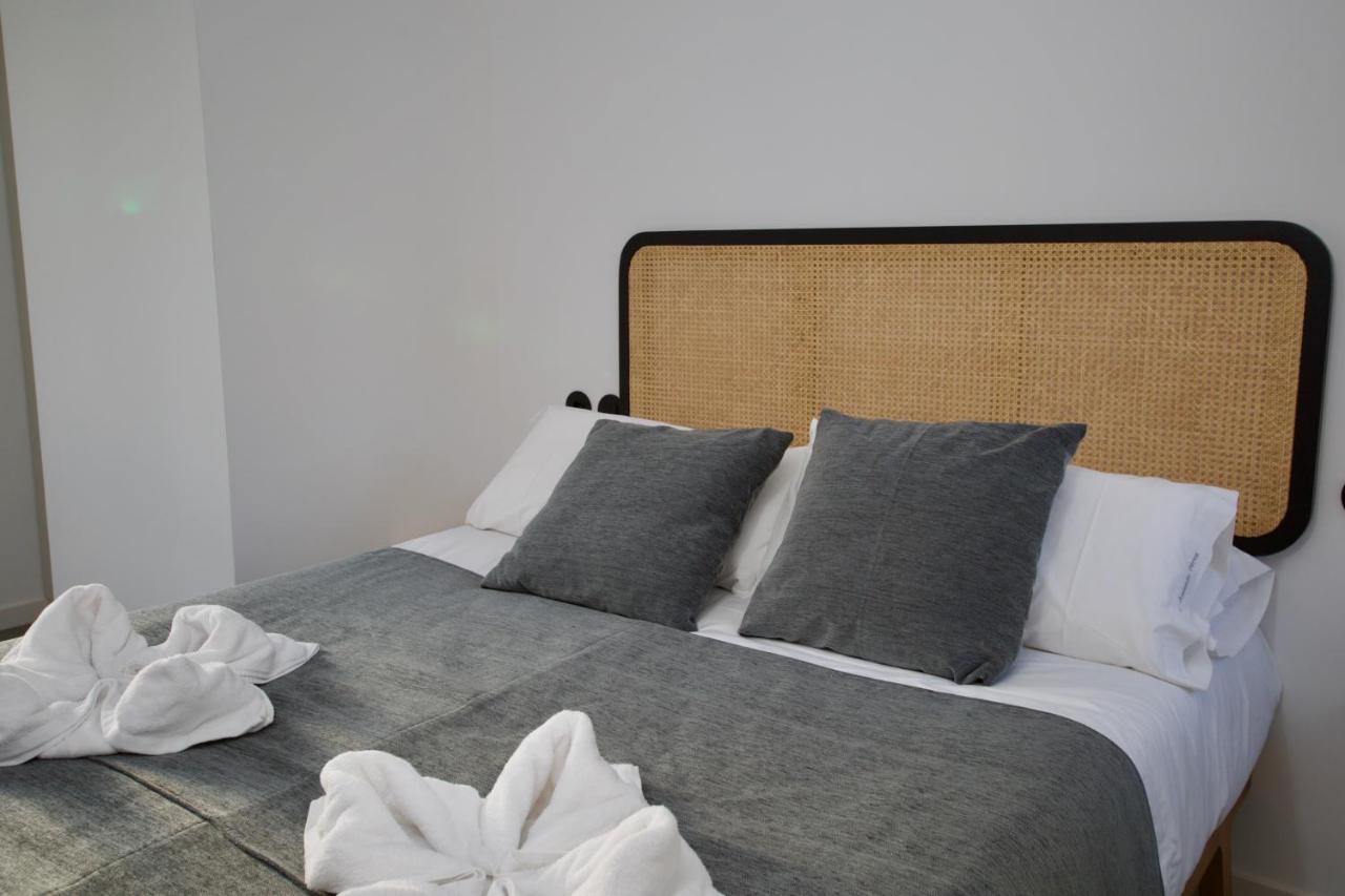 Suite 101 - 2 Bedroom Suite At Amando Perez Suites Ribadeo Ngoại thất bức ảnh