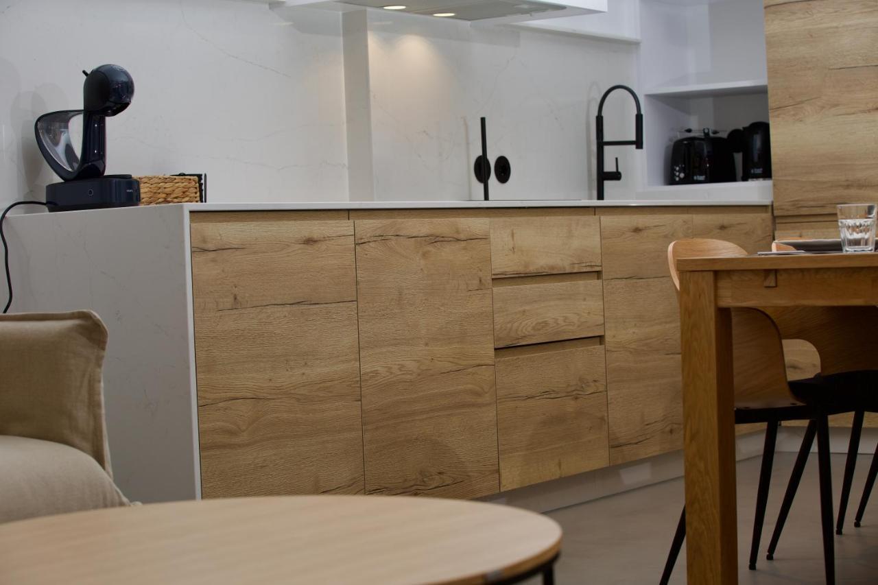 Suite 101 - 2 Bedroom Suite At Amando Perez Suites Ribadeo Ngoại thất bức ảnh